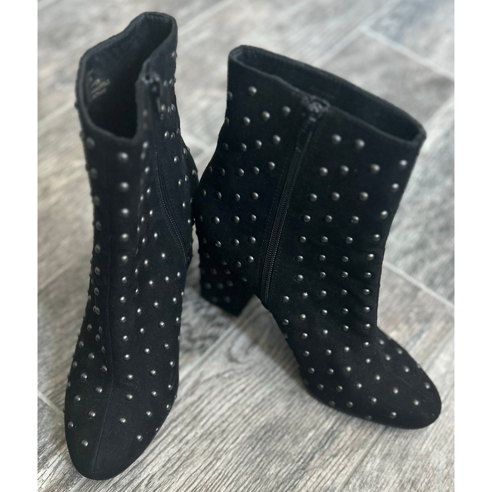 Women Lucky Brand Wesson 2 Studded Bootie Black Size 9